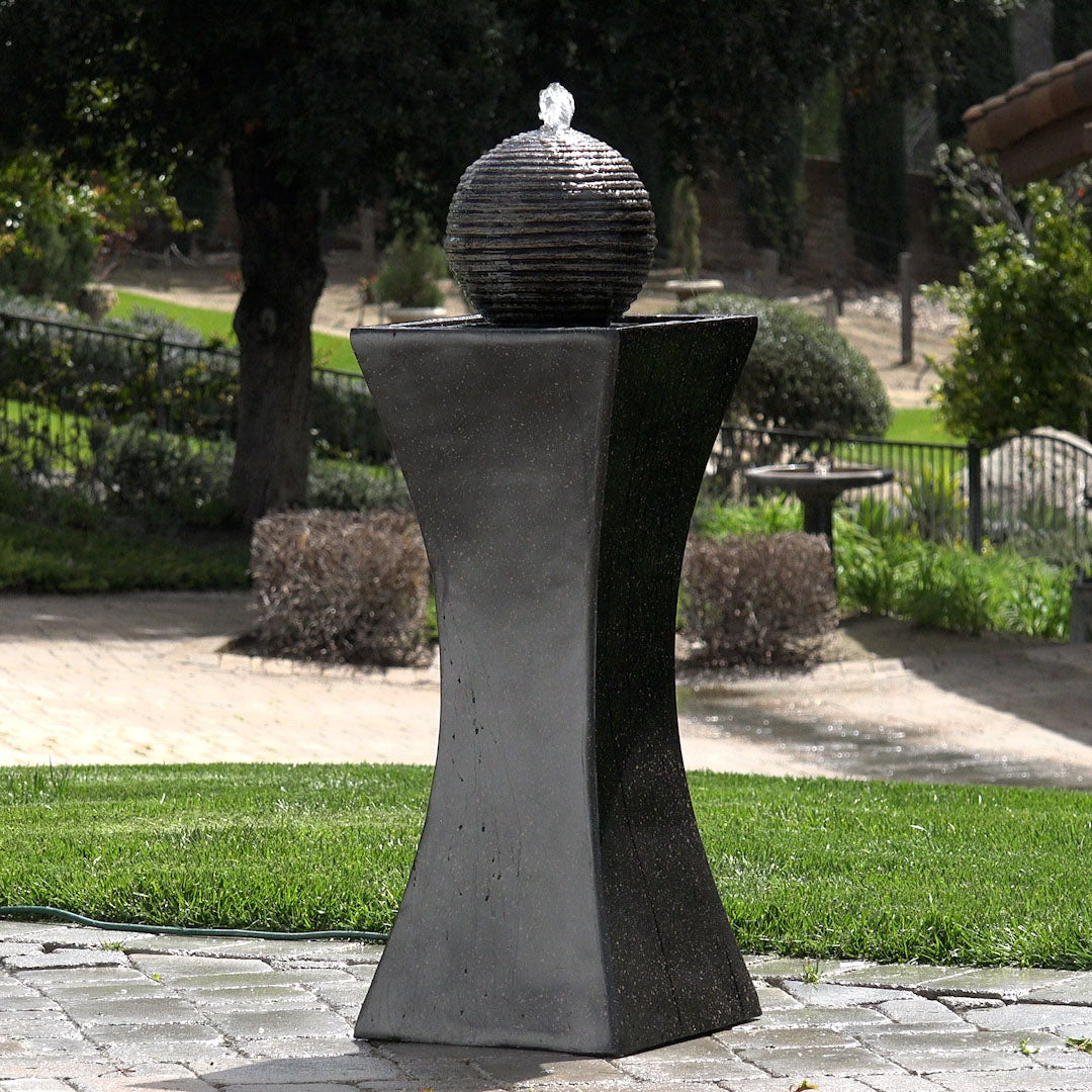 Prato Corded Fountain