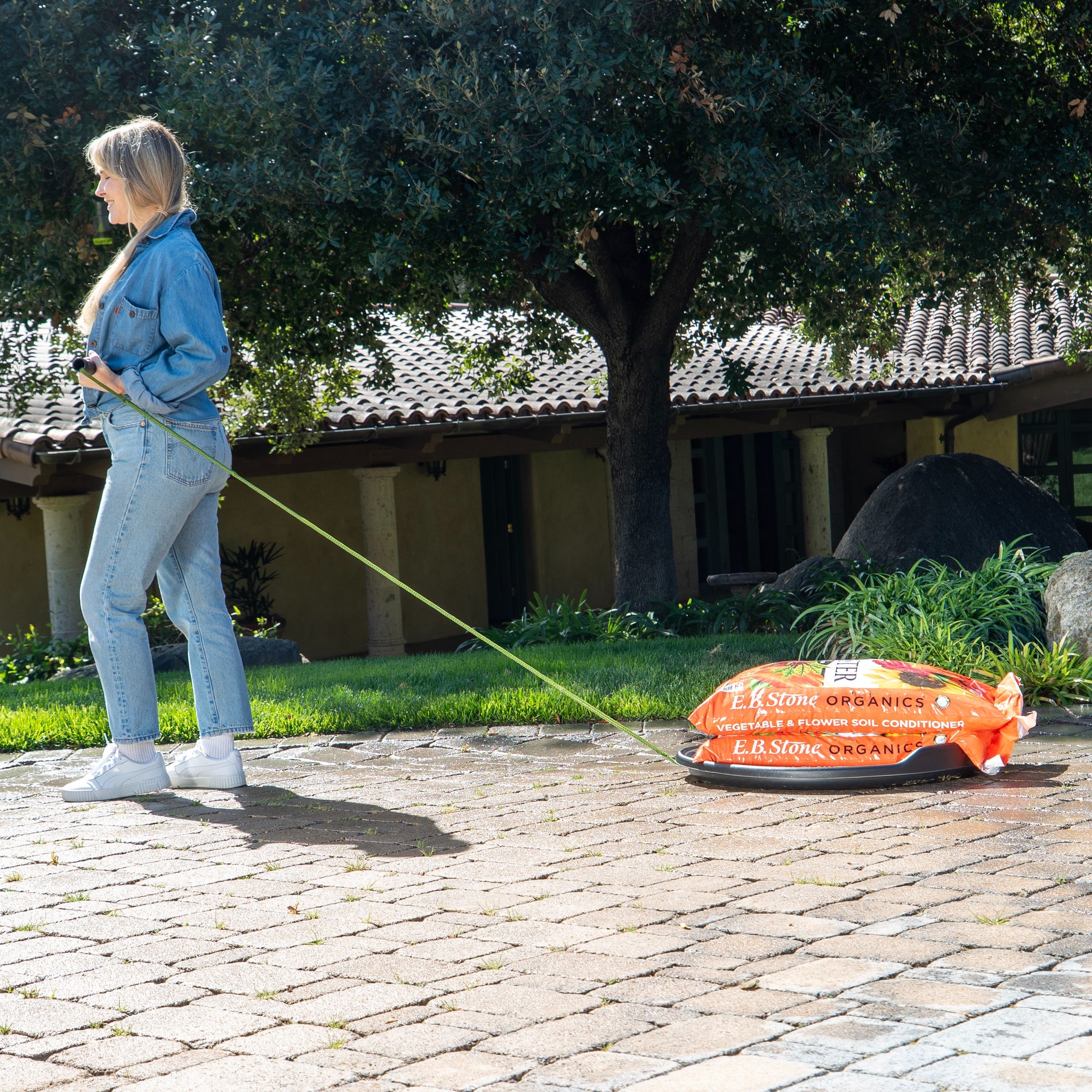 Bernini Garden Sled With Pull Cord