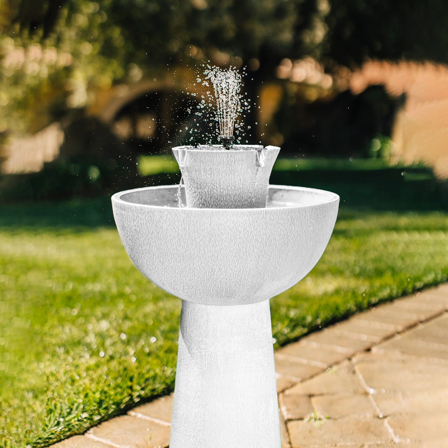 White Alba Cordless Fountain Lifestyle